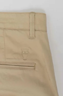 Homme Pantalon Luca Slim Twill Chino - Knowledge Cotton Apparel -Pulls et Sweats Soldes Boutique LUC23026 light feather gray focus 1800x1800