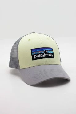 Homme Casquette P-6 Logo Lopro Trucker - Patagonia -Pulls et Sweats Soldes Boutique P6L22140 isly front 1800x1800