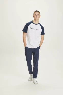 NEIWA V3 Homme Pantalon Joe Slim Cropped Recycled Chino - Knowledge Cotton Apparel -Pulls et Sweats Soldes Boutique joe cropped total eclipse 3 1800x1800 1