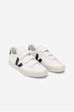 Homme Recife Chromefree - Extra White / Black - Veja 14 Homme Recife Chromefree - Extra White / Black - Veja -Pulls et Sweats Soldes Boutique recife black 2 1800x1800 1