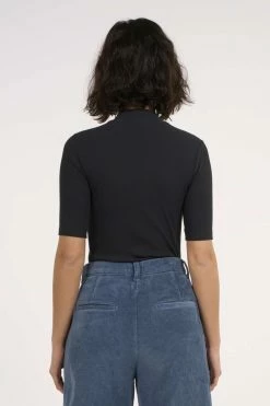 Femme T-shirt Rib High Neck SS - Knowledge Cotton Apparel -Pulls et Sweats Soldes Boutique rib black jet 1 1800x1800